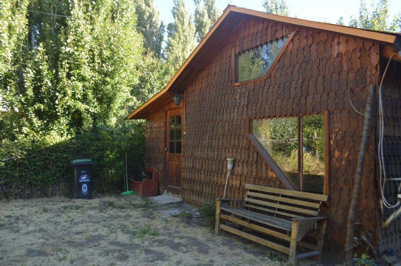 Hostal Y Cabanas Vientos Del Sur Puerto Ingeniero Ibanez Exterior foto